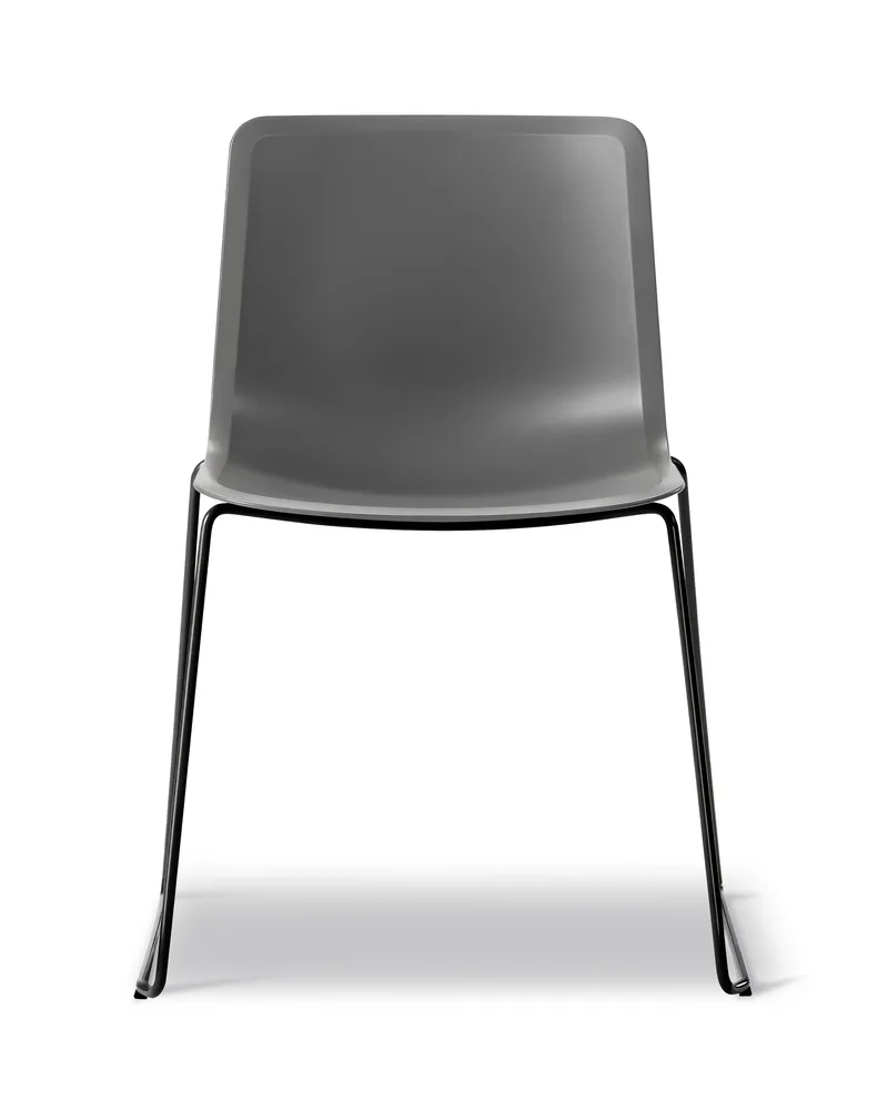 Pato Sledge van Fredericia in Quartz grey, Black – productfoto