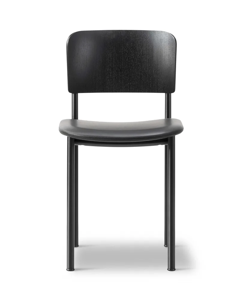 Plan Chair Seat Upholstered by Fredericia in Leather Omni 301, Black, Black ash, FSC Mix 70%, Black – product photo 4 of 4