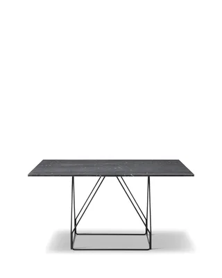JG Table, 140x140 cm de Fredericia en Black Marquina, Black lacquer, Aucun – photo du produit 2 sur 2