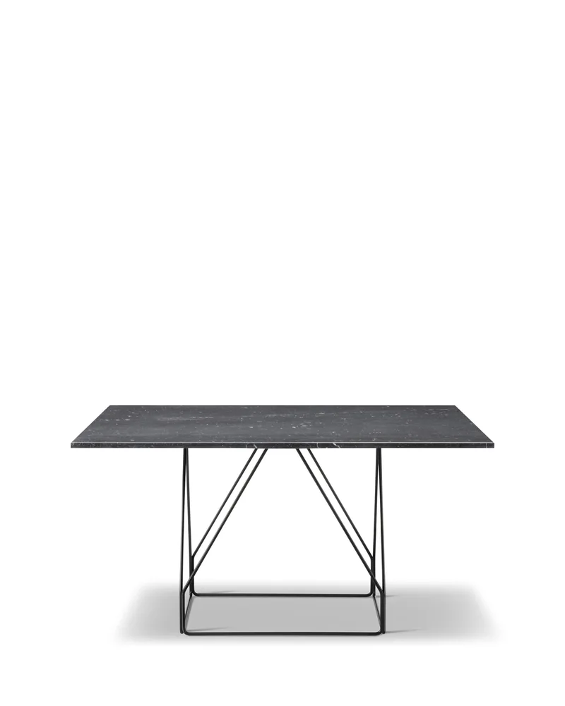 JG Table, 140x140 cm de Fredericia en Black Marquina, Black lacquer, Aucun – photo du produit 2 sur 2