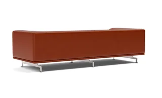 Delphi Sofa, 3 seater, 240cm van Fredericia in Leather Cera 905, Russet brown, Brushed aluminium – productfoto 3 van 4