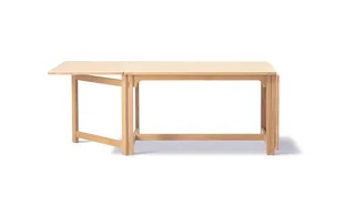 Library Table van Fredericia in Oak lacquer – productfoto 2 van 4