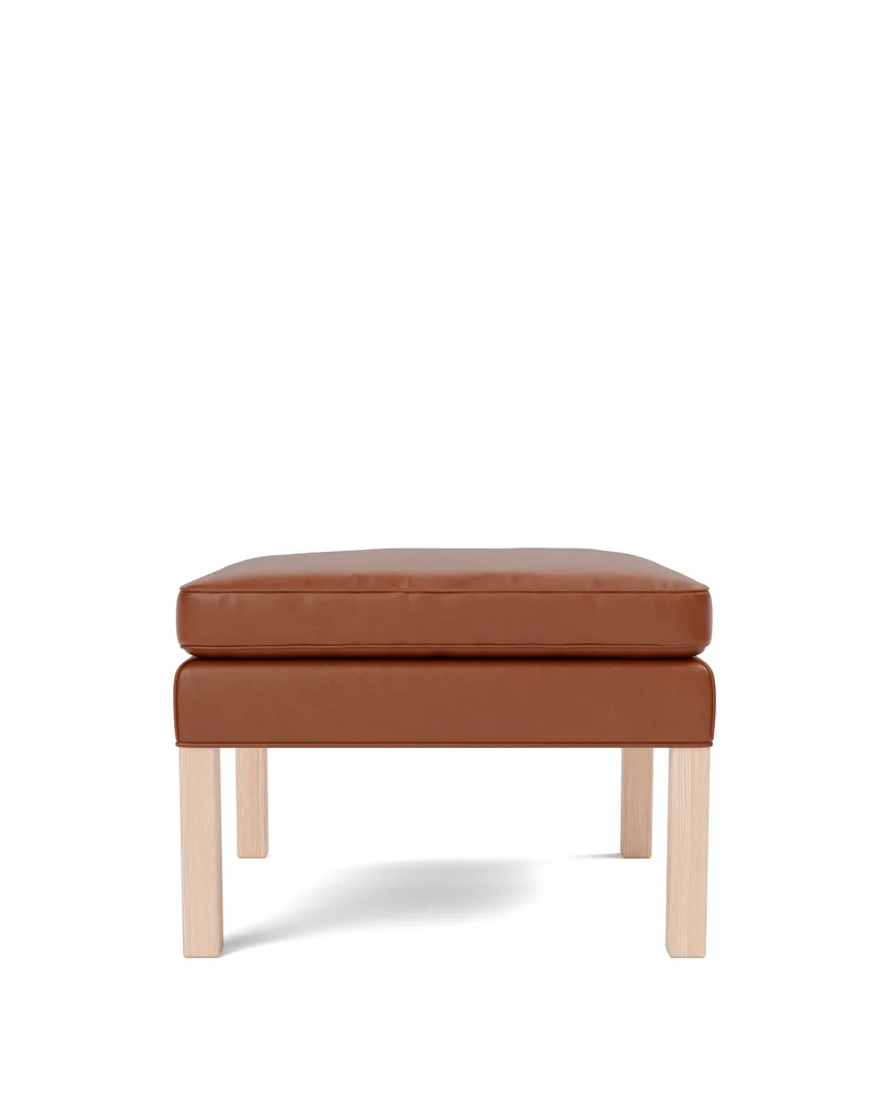 Mogensen 2202 Ottoman by Fredericia in Leather Cera 905, Russet brown, Oak light oil – product photo