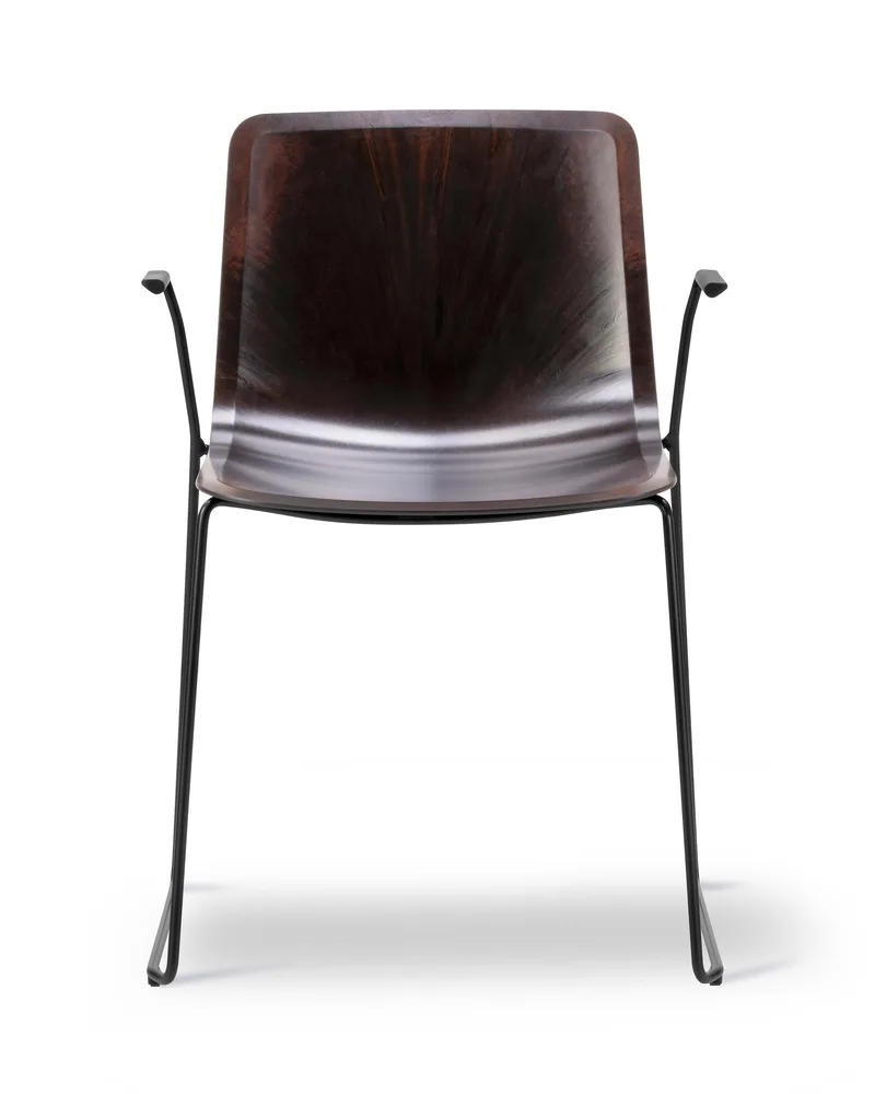 Pato Paper Sledge Armchair de Fredericia en Papershell w/black screws, FSC Mix 70%, Black – photo du produit 4 sur 4