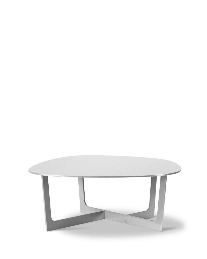 Insula Table - Model 5190 by Fredericia in Brushed aluminium, clear matt powder coating – product photo