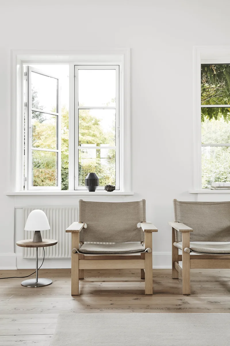 The Canvas Chair by Fredericia in Natural canvas, Oak light oil, FSC Mix 70% – interior photo 1 of 6