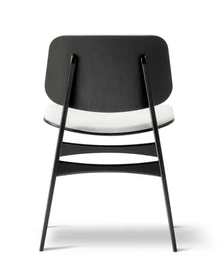Søborg Wood Base Front upholstered von Fredericia in Hallingdal 110, Oak black lacquer, FSC Mix 70% – Produktfoto 2 von 4