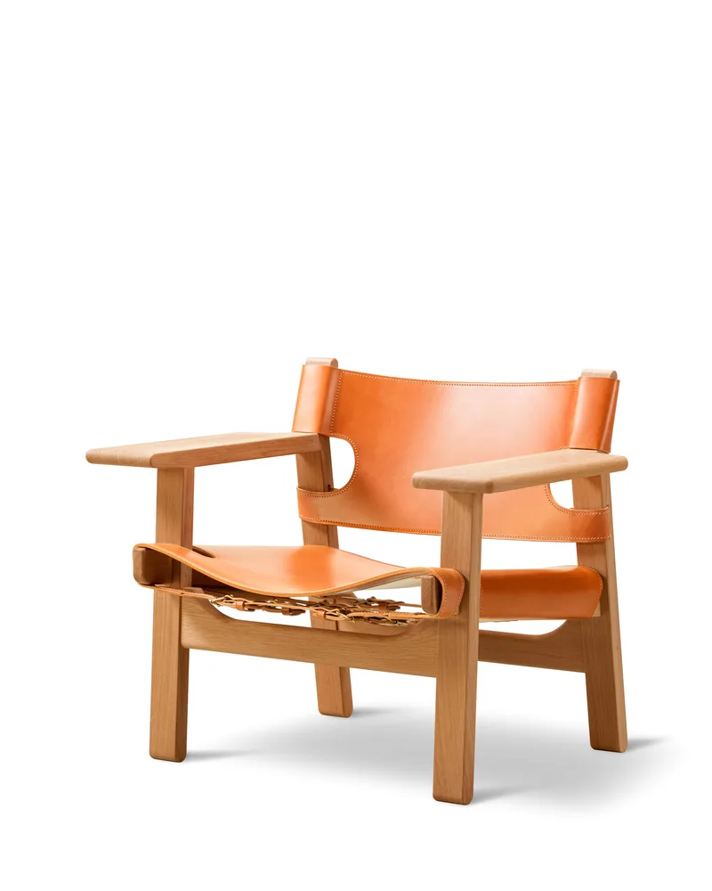 The Spanish Chair by Fredericia in Leather, natural, Oak oil, FSC Mix 70% – product photo 2 of 4