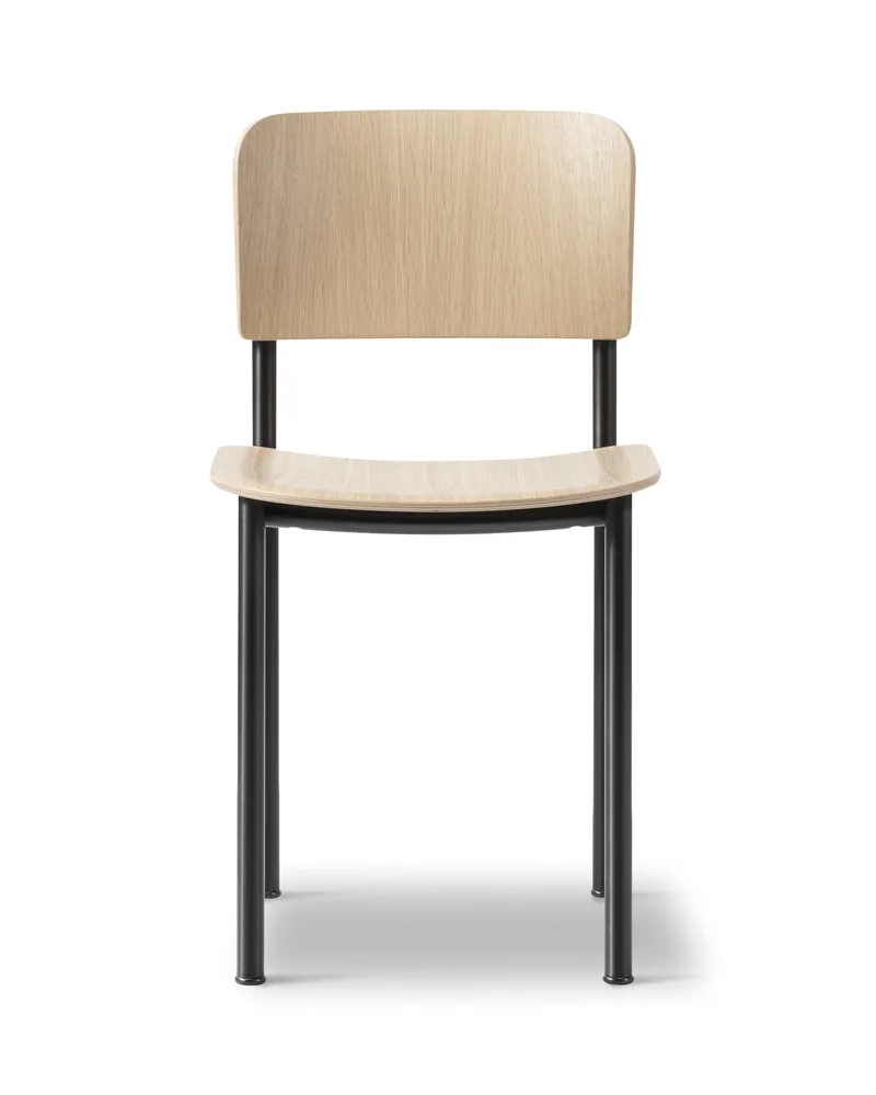 Plan Chair by Fredericia in Oak lacquer, FSC Mix 70%, Black – product photo 8 of 8