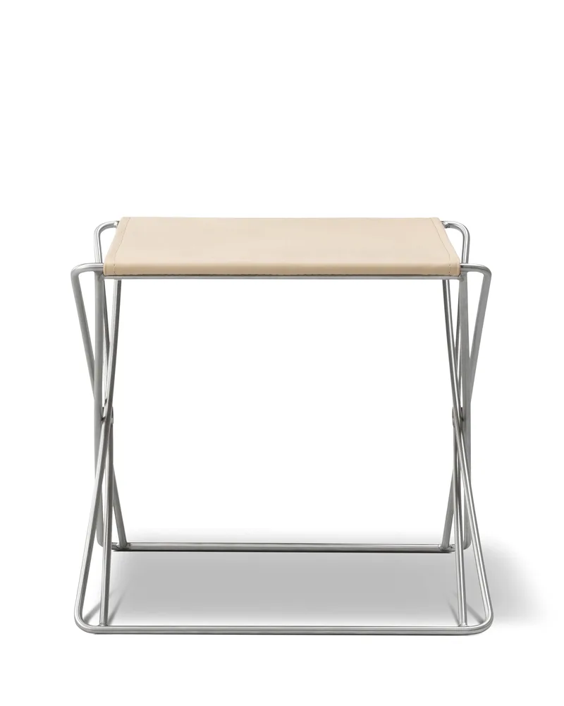 JG Folding Stool by Fredericia in Leather Vegeta, Natural, Brushed stainless steel – product photo 3 of 4