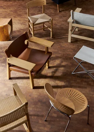 The Spanish Chair by Fredericia in Leather, cognac, Oak light oil, FSC Mix 70% – interior photo 5 of 7