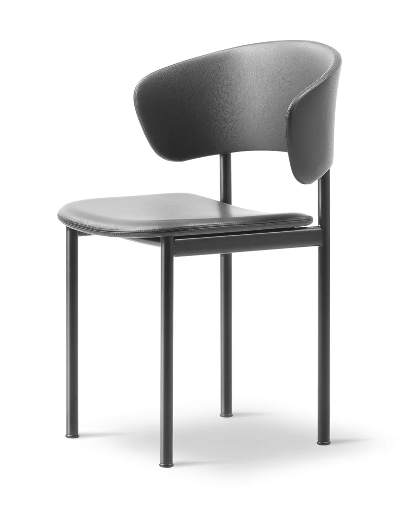 Plan Armchair van Fredericia in Leather Omni 301, Black, Black – productfoto 1 van 4