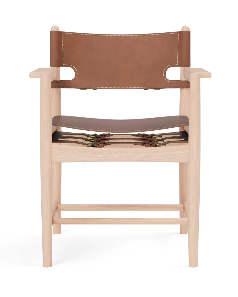 The Spanish Dining Armchair van Fredericia in Leather, cognac, Oak light oil – productfoto