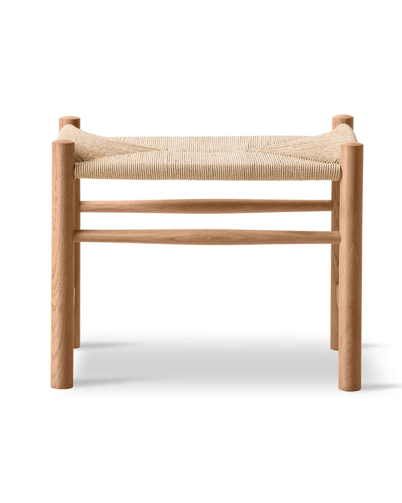 Wegner J16 Stool van Fredericia in Natural paper cord, Oak oil, FSC Mix 70% – productfoto