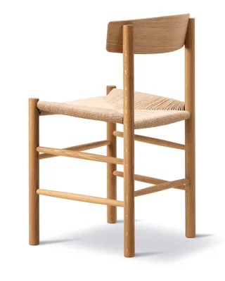 J39 Mogensen Chair by Fredericia in Natural paper cord, Oak oil, FSC Mix 70% – product photo 4 of 5