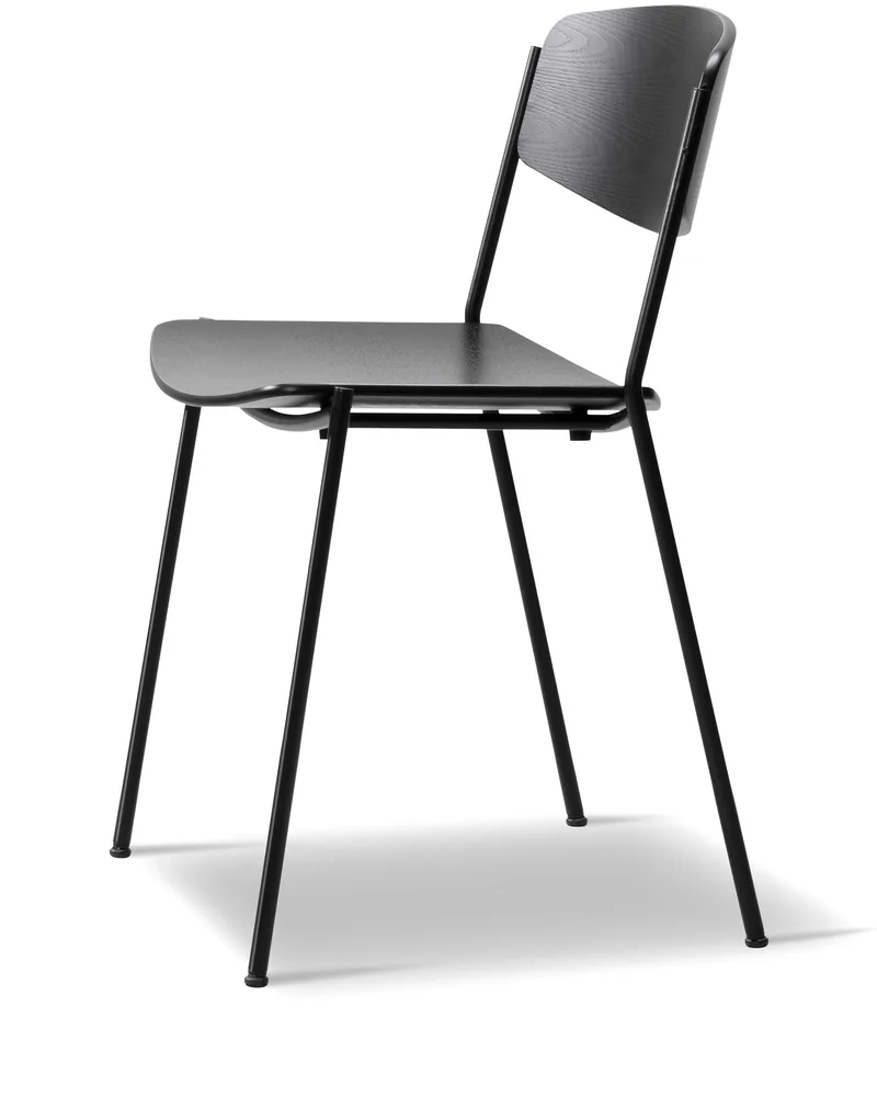 Lynderup Chair by Fredericia in Black ash, FSC Mix 70%, Black lacquer – product photo 5 of 8