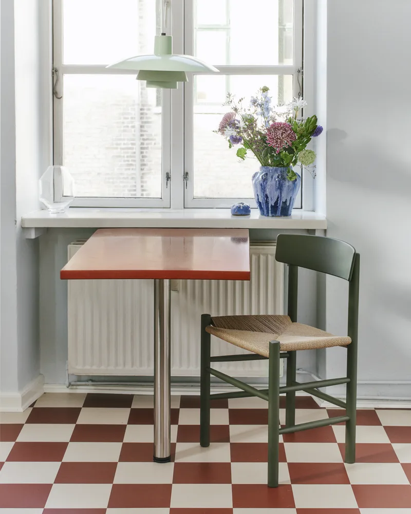 J39 Mogensen Chair von Fredericia in Natural paper cord, Beech khaki green, FSC Mix 70% – Ambientefoto 3 von 7