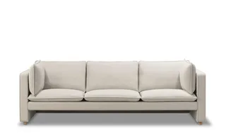 Jota Sofa, 3 seater, 231 cm van Fredericia in Vidar 146, Oak light oil, FSC Mix 70%, Arm cushions included – productfoto 6 van 6