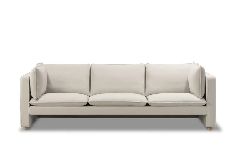 Jota Sofa, 3 seater, 231 cm van Fredericia in Vidar 146, Oak light oil, FSC Mix 70%, Arm cushions included – productfoto 6 van 6