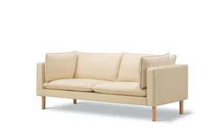 Jota Sofa on Legs, 2-pers., 185 cm by Fredericia in Mood 1104, Oak light oil, FSC Mix 70%, Arm cushions included – product photo 1 of 3
