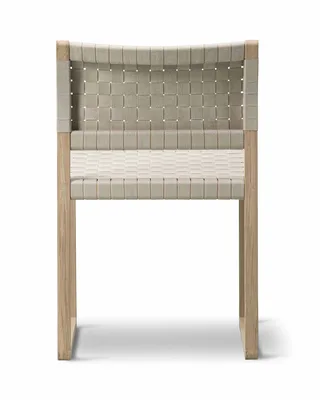 BM61 Chair Linen Webbing by Fredericia in Oak oil, Linen webbing natural – product photo 2 of 4