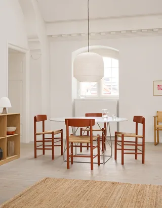 J39 Mogensen Chair by Fredericia in Natural paper cord, Beech Heritage red, FSC Mix 70% – interior photo 5 of 8