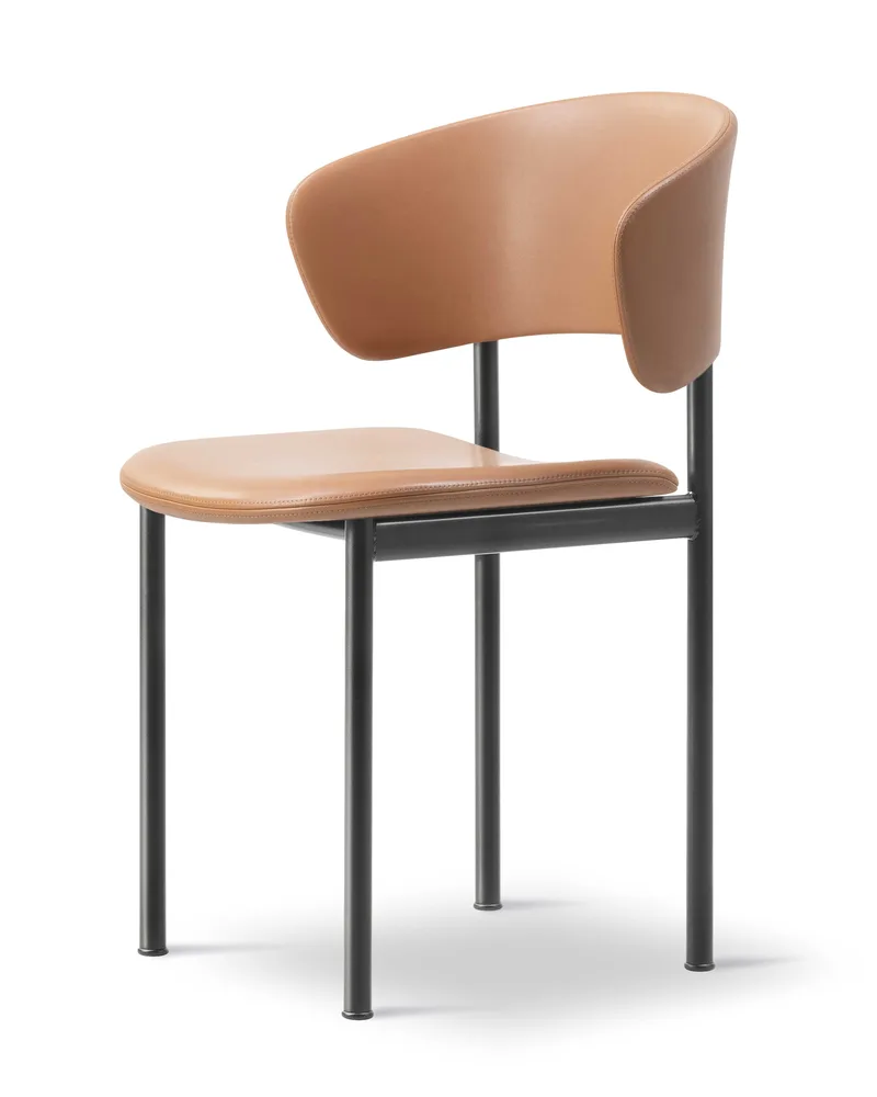 Plan Armchair by Fredericia in Leather Max 95, Cognac, Black – product photo 1 of 4