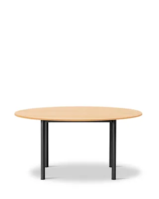 Plan Table Ø150 cm by Fredericia in Oak veneer lacquered, FSC Mix 70%, Black, Ø150 cm, height 73 cm – product photo 2 of 2
