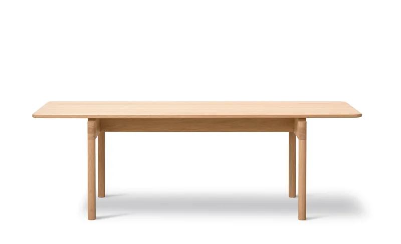 Post Table 225 cm van Fredericia in Oak light oil, FSC Mix 70% – productfoto