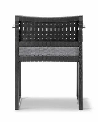 BM62 Armchair Linen Webbing by Fredericia in Oak black lacquered, Linen webbing black – product photo 3 of 5