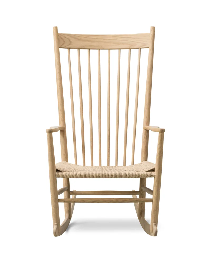 Wegner J16 Rocking Chair by Fredericia in Natural paper cord, Oak soap, FSC Mix 70% – product photo