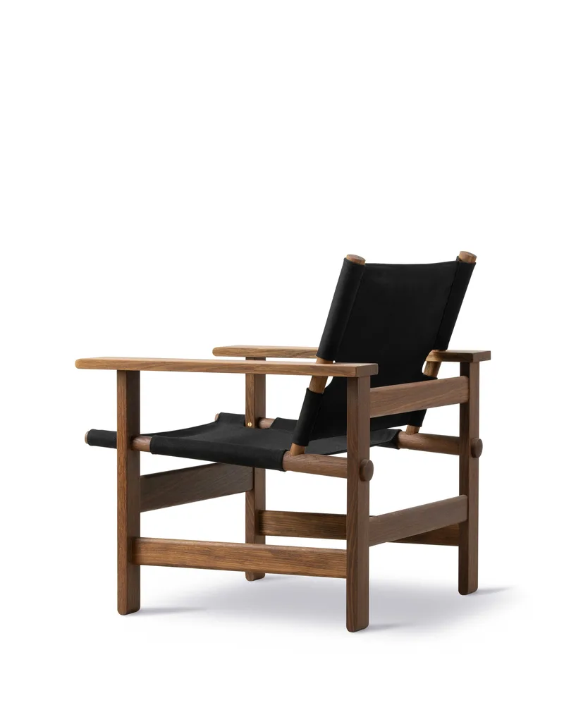 The Canvas Chair by Fredericia in Black canvas, Smoked oak, olied, FSC Mix 70% – product photo 4 of 5