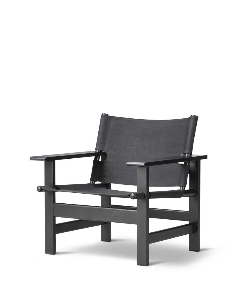 The Canvas Chair de Fredericia en Black canvas, Oak black lacquer, FSC Mix 70% – photo du produit 2 sur 6