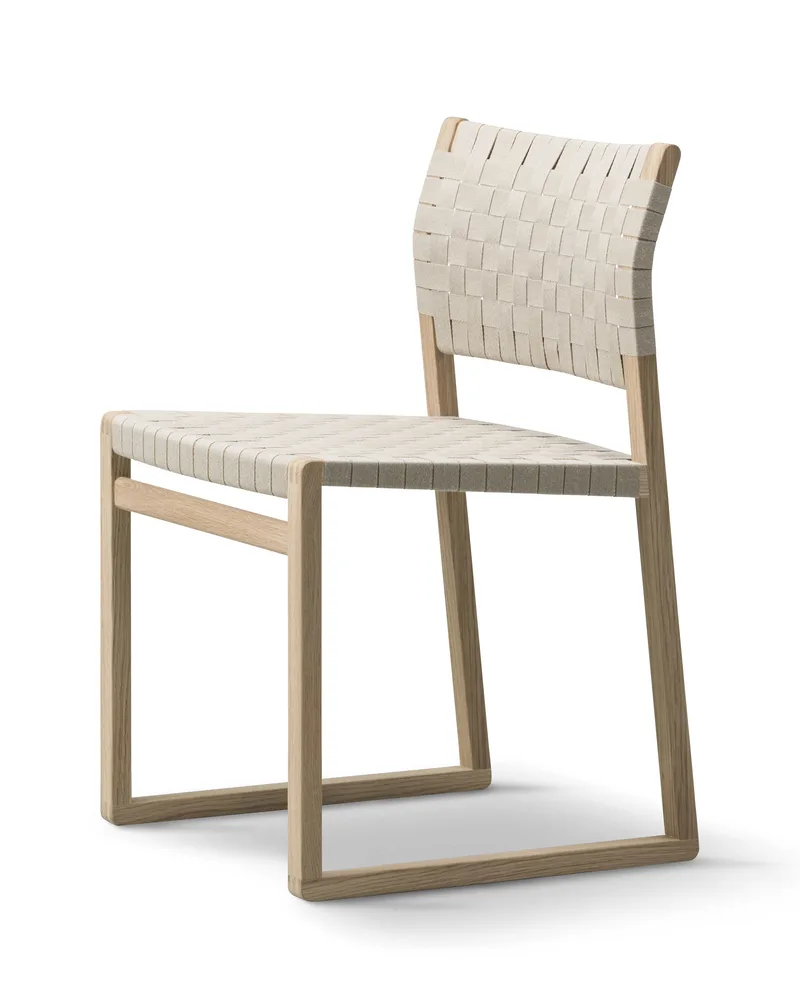 BM61 Chair Linen Webbing by Fredericia in Oak oil, Linen webbing natural – product photo 1 of 4