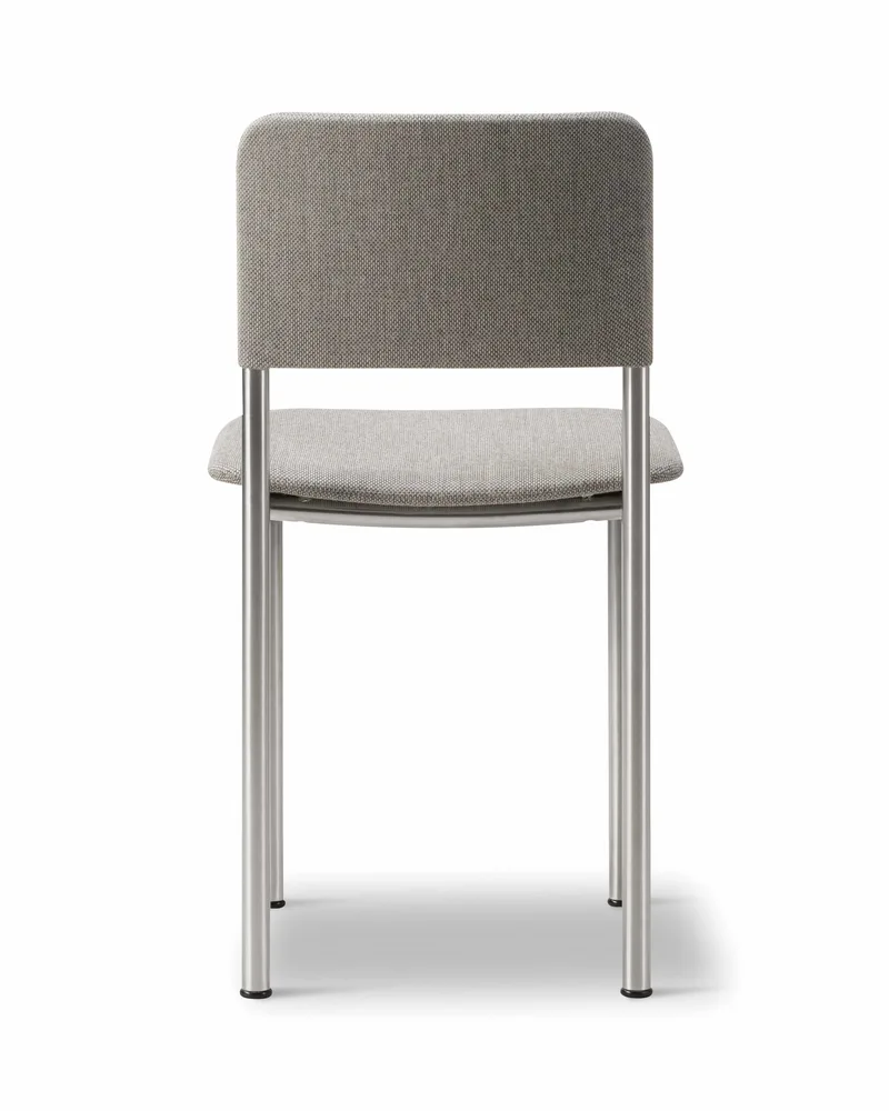 Plan Chair Fully Upholstered von Fredericia in Re-Wool 128, Brushed steel – Produktfoto 1 von 4