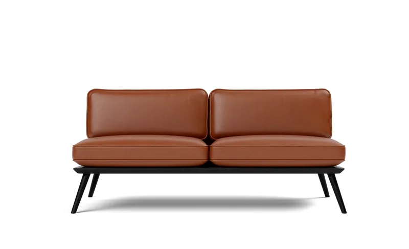 Spine Lounge Suite Sofa, 2 seater, 160 cm von Fredericia in Leather Cera 905, Russet brown, Black ash, FSC Mix 70% – Produktfoto