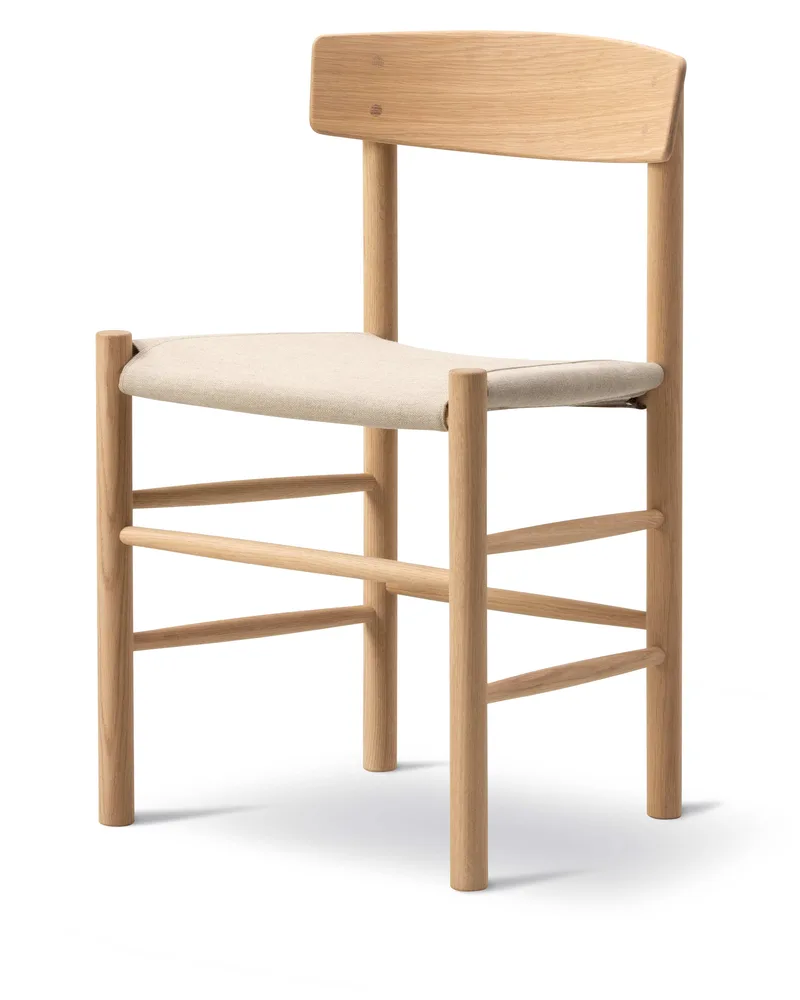 J39 Mogensen Chair Seat Upholstered van Fredericia in Natural canvas, Oak light oil, FSC Mix 70% – productfoto 1 van 4