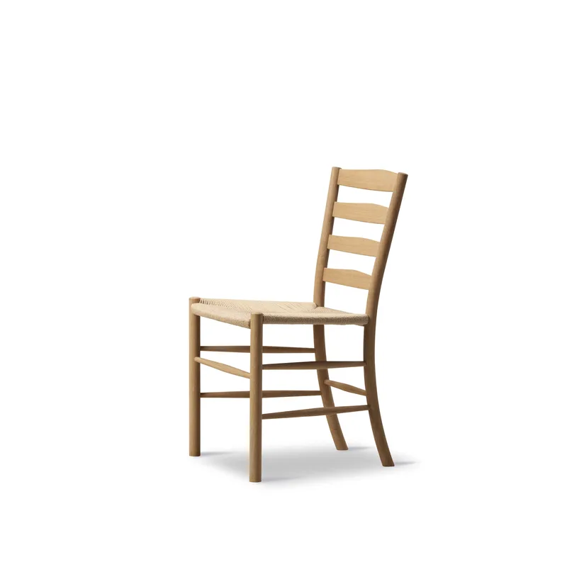 Klint Chair by Fredericia in Natural paper cord, Oak oil, FSC Mix 70% – product photo 1 of 4