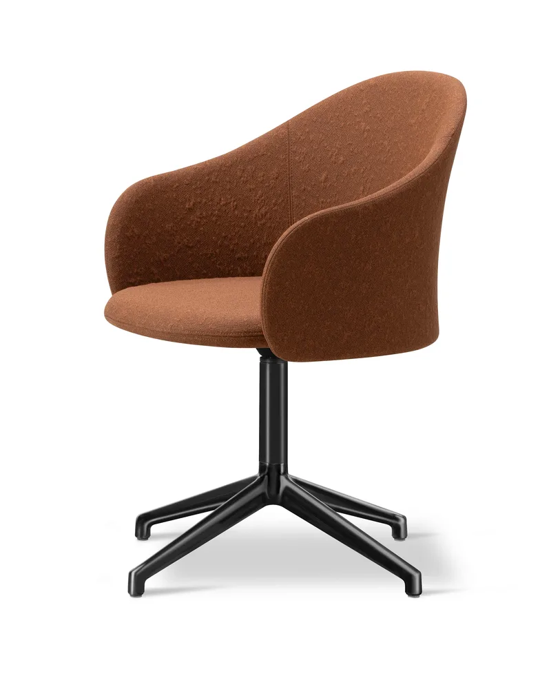 Gomo Armchair Swivel Base 4-star von Fredericia in Myr 362, Black – Produktfoto 1 von 2