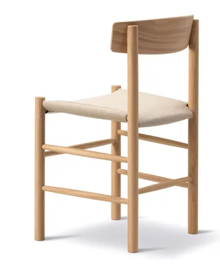 J39 Mogensen Chair Seat Upholstered van Fredericia in Natural canvas, Oak light oil, FSC Mix 70% – productfoto 3 van 4
