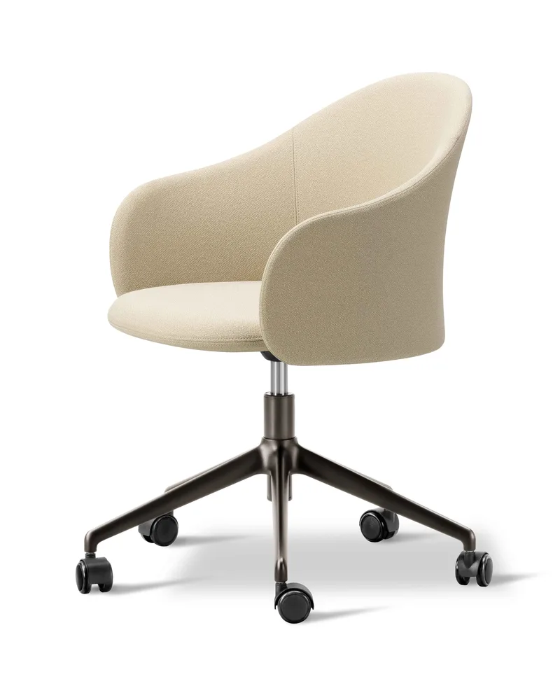 Gomo Armchair Swivel Base 5-star by Fredericia in Mylla 221, Flint – product photo 1 of 2