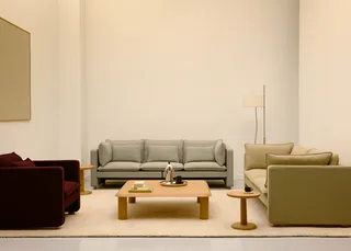 Jota Lounge Chair van Fredericia in Vidar 693, Oak light oil, FSC Mix 70%, Arm cushions not included – sfeerfoto 1 van 10