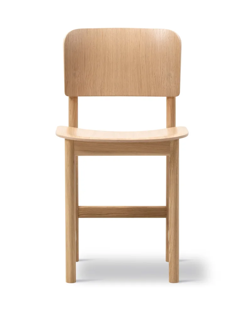 Plan Wood Chair by Fredericia in Oak lacquer, FSC Mix 70% – product photo 4 of 4