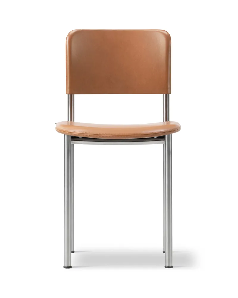 Plan Chair Fully Upholstered de Fredericia en Leather Max 95, Cognac, Brushed steel – photo du produit 4 sur 4
