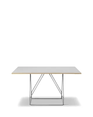 JG Table, 140x140 cm de Fredericia en Grey linoleum / Vapour 4177, Brushed stainless steel, Natural ash – photo du produit 2 sur 2