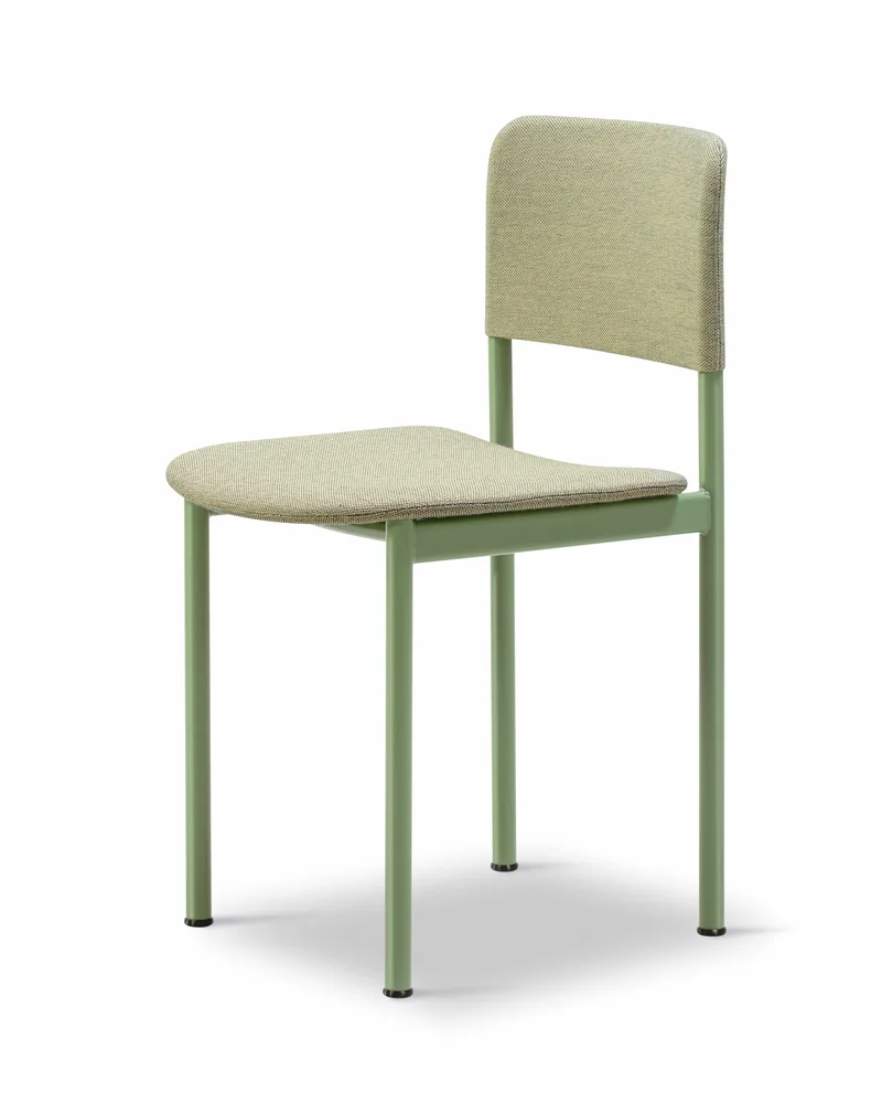 Plan Chair Fully Upholstered von Fredericia in Steelcut Quartet 924, Modernist green – Produktfoto 1 von 3