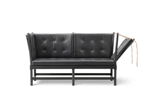 The Spoke-Back Sofa by Fredericia in Leather Omni 301, Black, Oak black lacquer, FSC Mix 70% – product photo 4 of 4