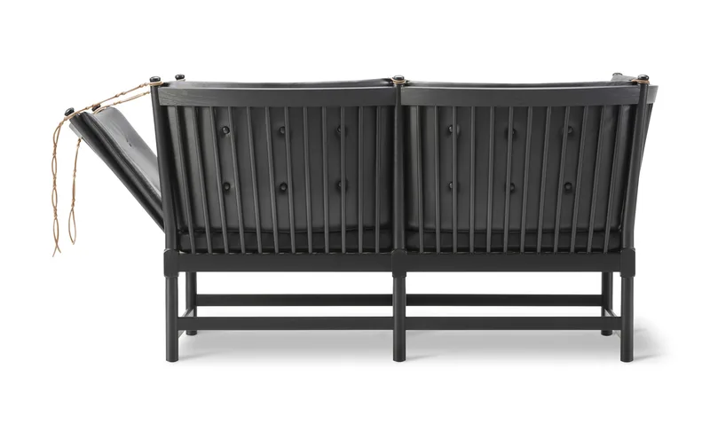 The Spoke-Back Sofa by Fredericia in Leather Omni 301, Black, Oak black lacquer, FSC Mix 70% – product photo 2 of 4