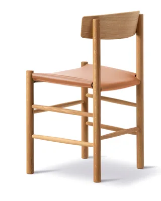 J39 Mogensen Chair Seat Upholstered van Fredericia in Leather Omni 307, Cognac, Oak oil, FSC Mix 70% – productfoto 3 van 4