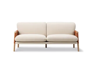 Savannah Sofa, 2 seater, 182 cm van Fredericia in Hallingdal 200, Leather Max 95, Cognac, Oak light oil, FSC Mix 70% – productfoto 4 van 4